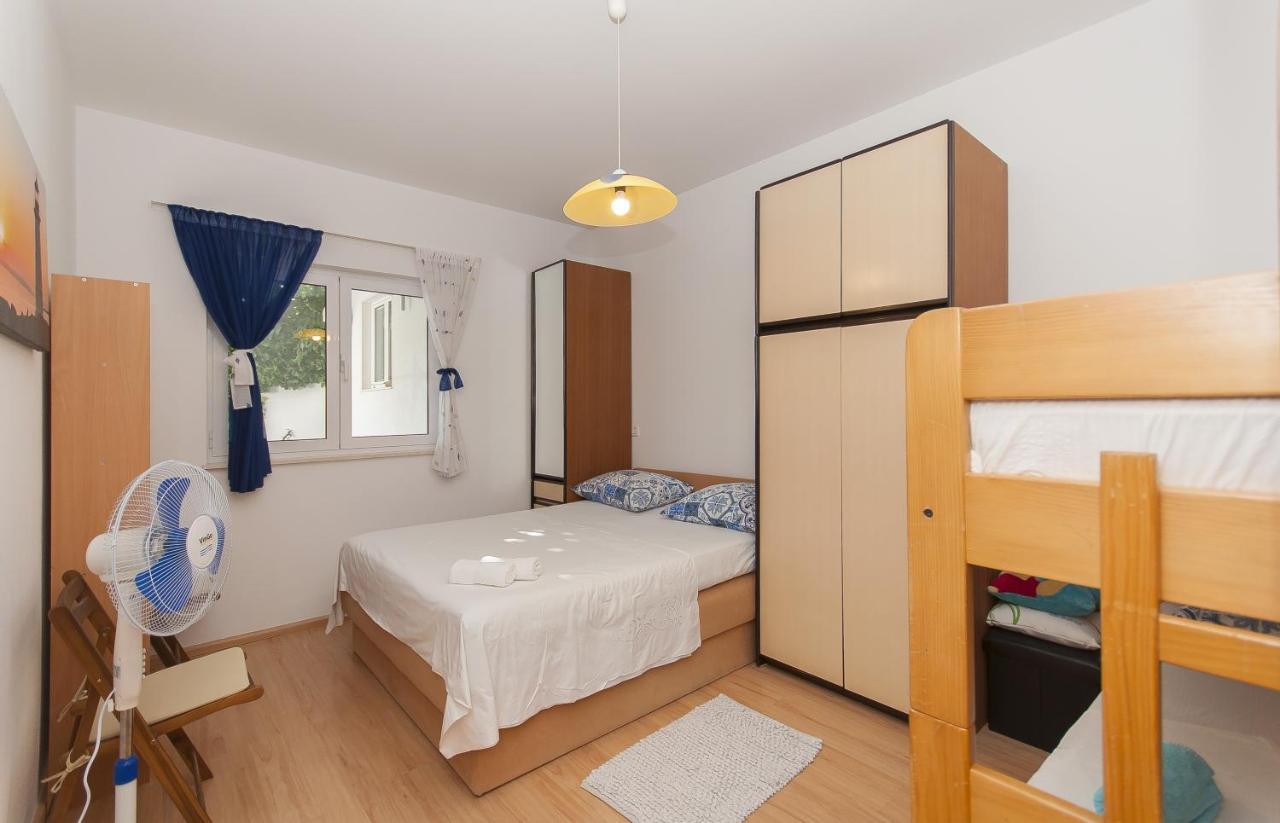 Apartment Brajki 奥米什 外观 照片