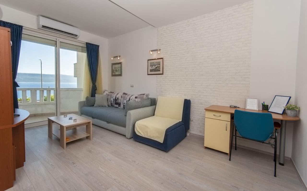 Apartment Brajki 奥米什 外观 照片