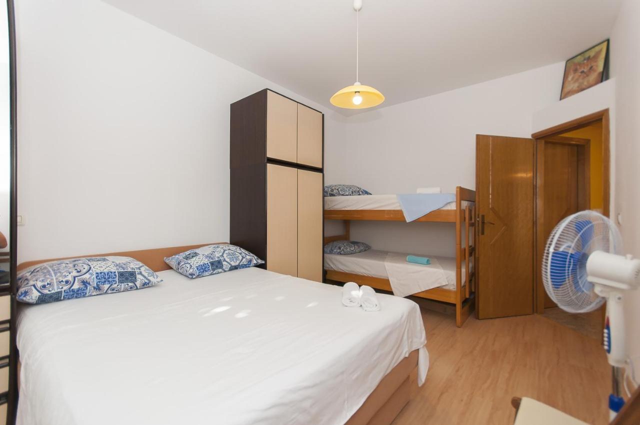 Apartment Brajki 奥米什 外观 照片