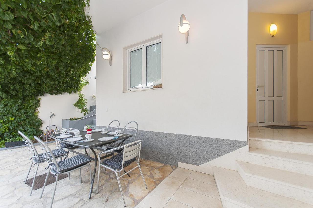 Apartment Brajki 奥米什 外观 照片